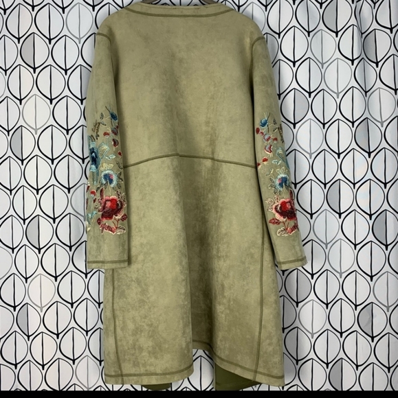 💙NWOT Vegan Suede Embroidered Light Green TrenchLong Coat. XL
